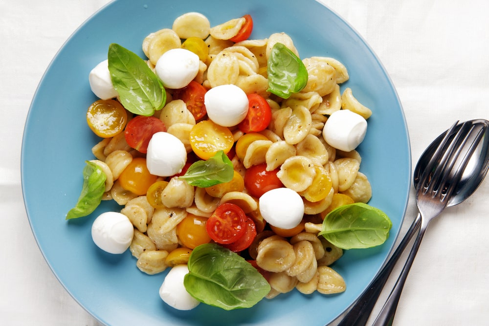 Delightful Caprese Pasta Salad: A Fusion of Fresh Flavors