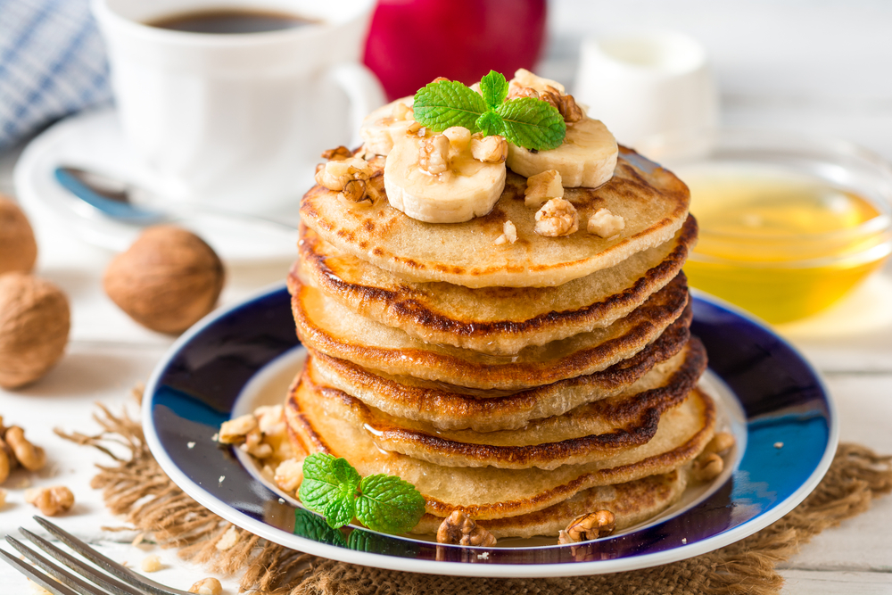 Fluffy Banana-Walnut Pancakes