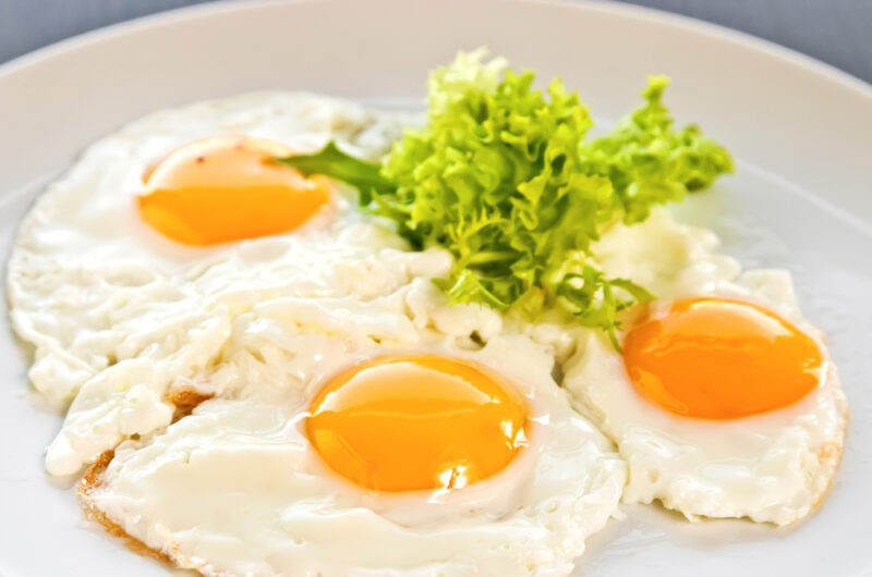 Buttered Sunny-Side-Up Eggs